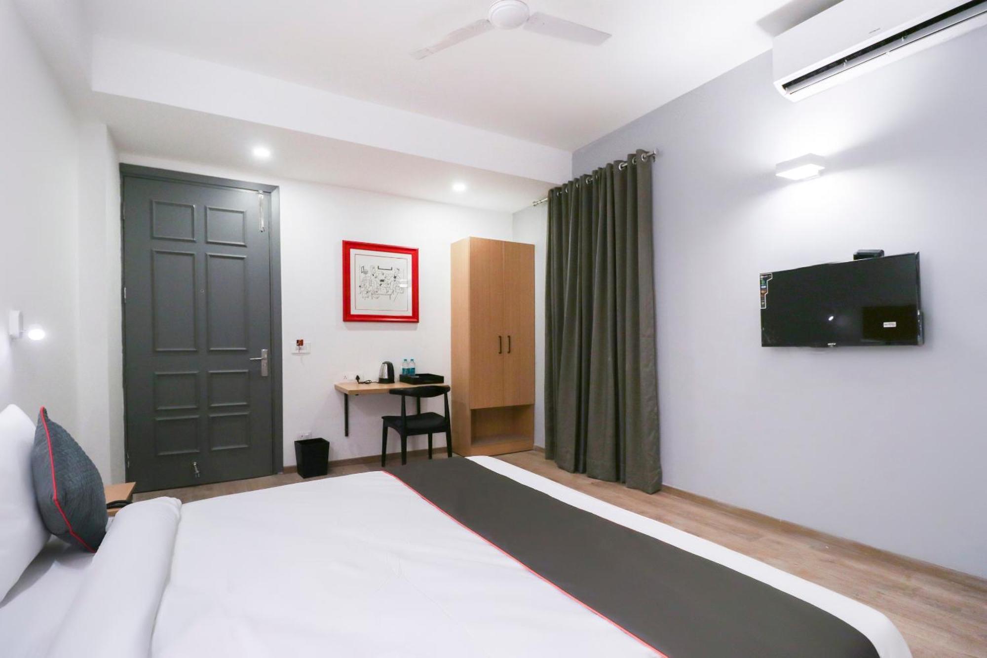 Oyo 700002诺伊达71区联排别墅 Indirapuram 外观 照片